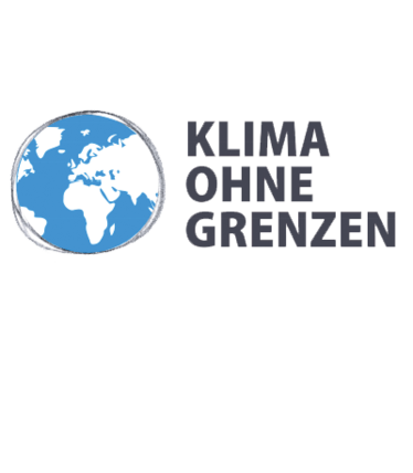 Klima ohne Grenzen Logo mit blau-weißer Weltkugel links und schwarzem Text "KLIMA OHNE GRENZEN" rechts.