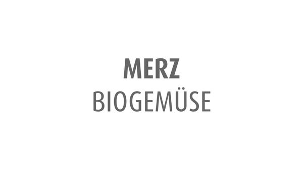 Merz Biogemüse Logo in grauer Schrift auf weißem Hintergrund